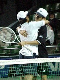 ����������I