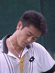 �~�L�v���[���̍������